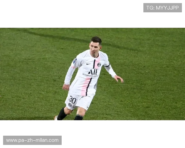 巴黎圣日耳曼持续压制对手半场