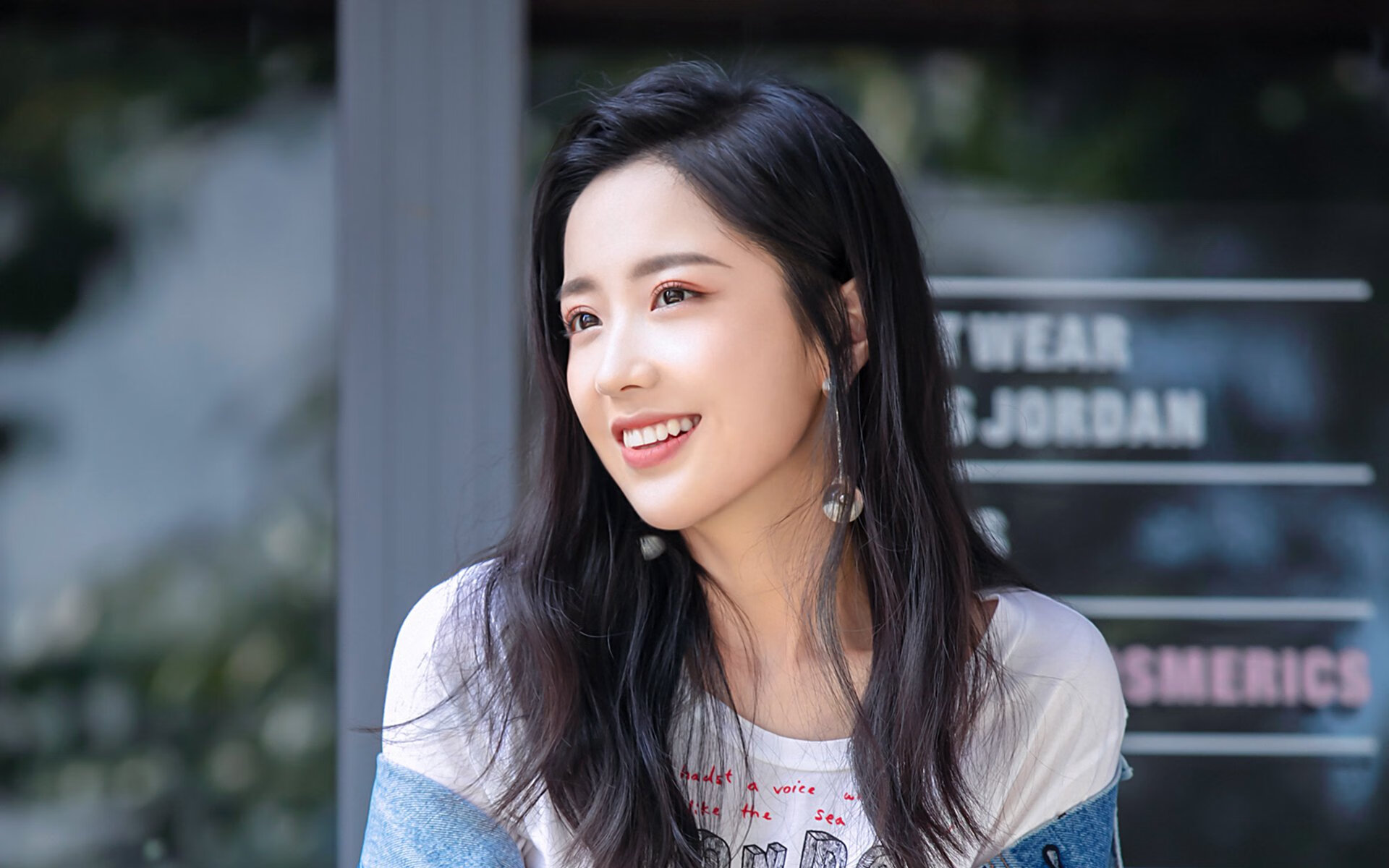 米兰足球官网-国足球员体能衰减与战术执行力下降关系，足球运动员体能差